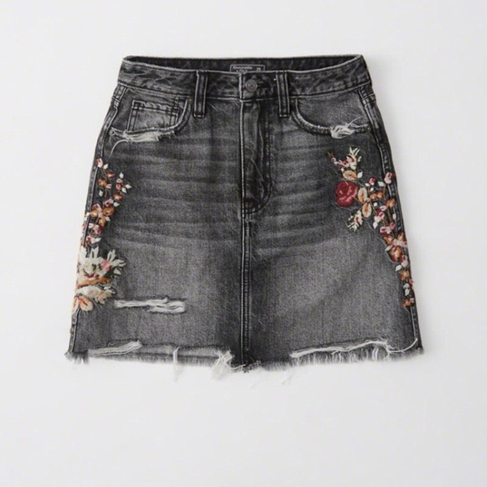 Abercrombie embroidered skirt
